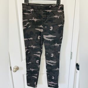 Natural Reflections camo skinny jeans
